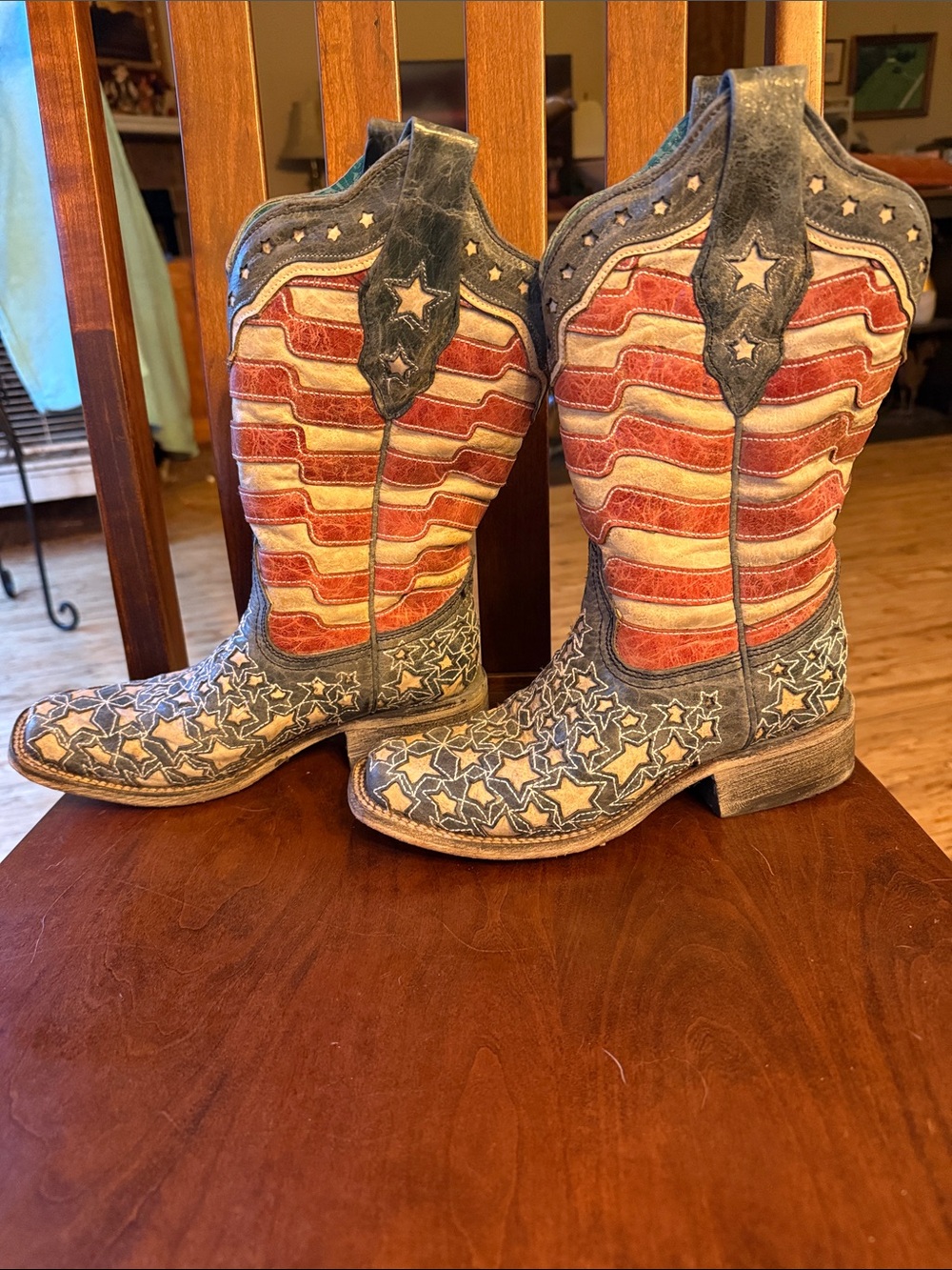Corral square toe Patriotic flag Star-inlay Cowboy Boots in Red, Blue, Cream - Picture 3 of 11